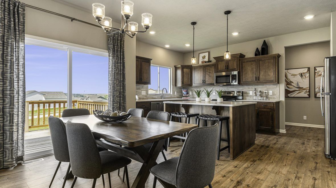 Seville Celebrity Homes & Townhomes New Home Builder, Omaha Nebraska