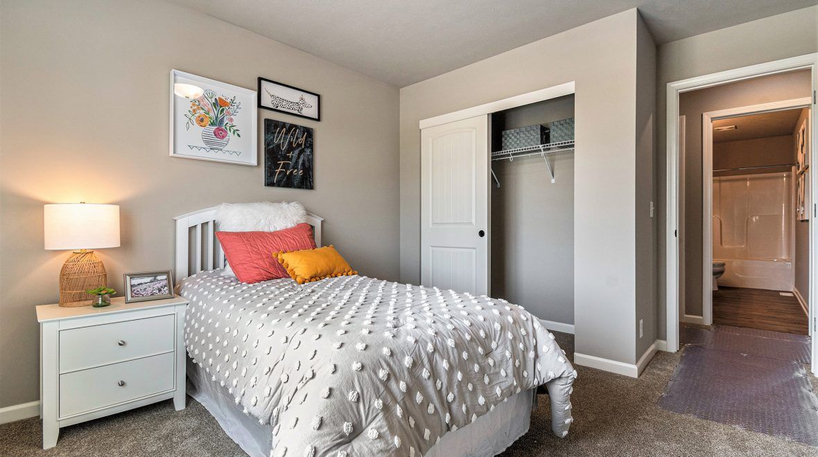 Seville Celebrity Homes & Townhomes New Home Builder, Omaha Nebraska