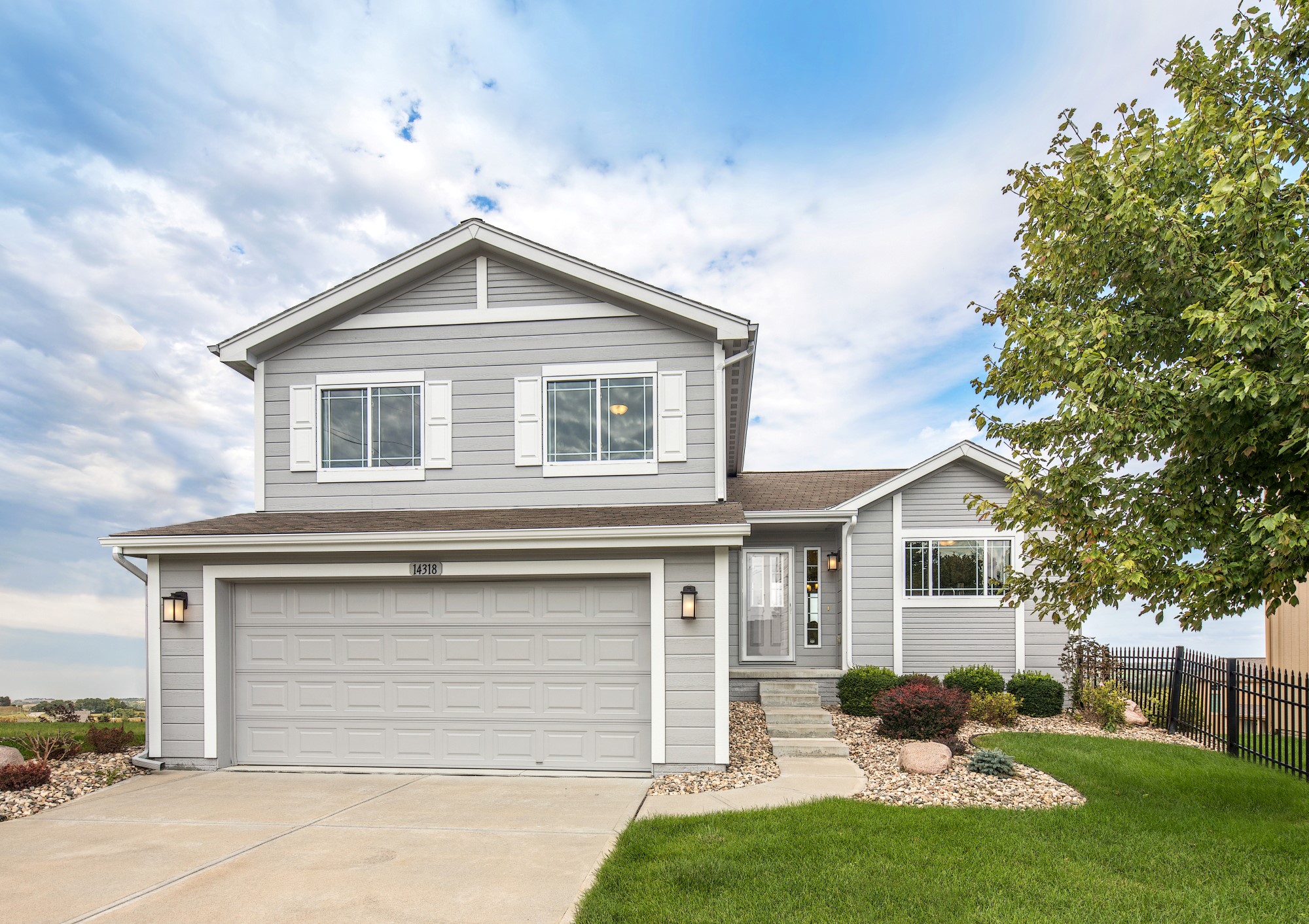 Del Ray Celebrity Homes & Townhomes