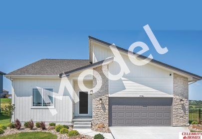 11154 Reynolds Street, Omaha NE 68142