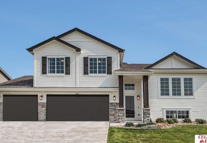 10503 Flint Drive, Papillion NE 68046
