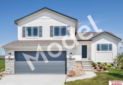 8013 N 113 Street, Omaha NE 68142