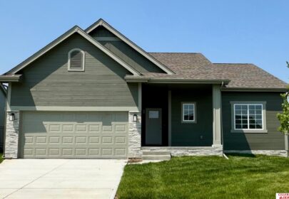 6511 N 187 Street, Elkhorn NE 68022
