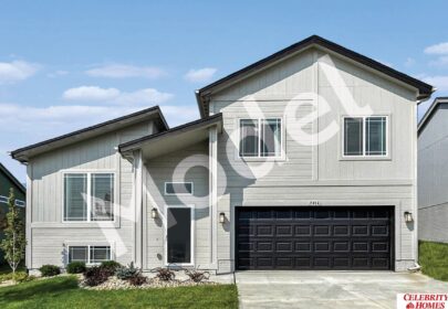 10710 Portage Drive, Papillion NE 68046