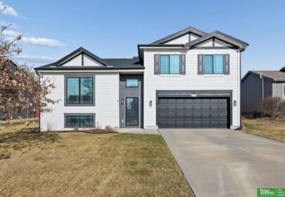 13715 S 44th Street, Bellevue NE 68123