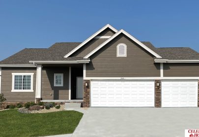 12112 S 107 Avenue, Papillion, Ne 68046