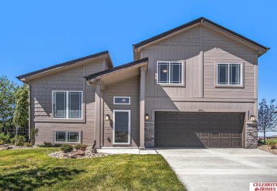 8226 N 175 Street, Bennington, Ne 68007